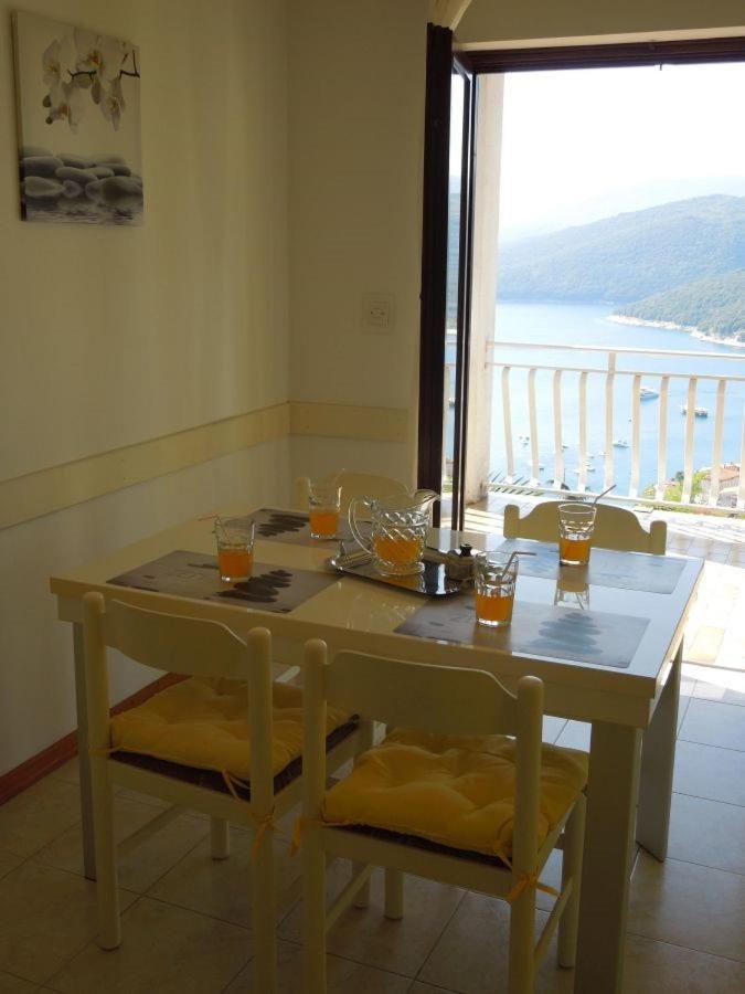 Apartments Paliska Rabac Buitenkant foto